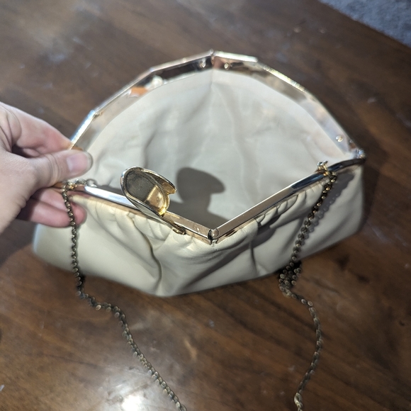 Vintage Unique Handbag! - Picture 2 of 12